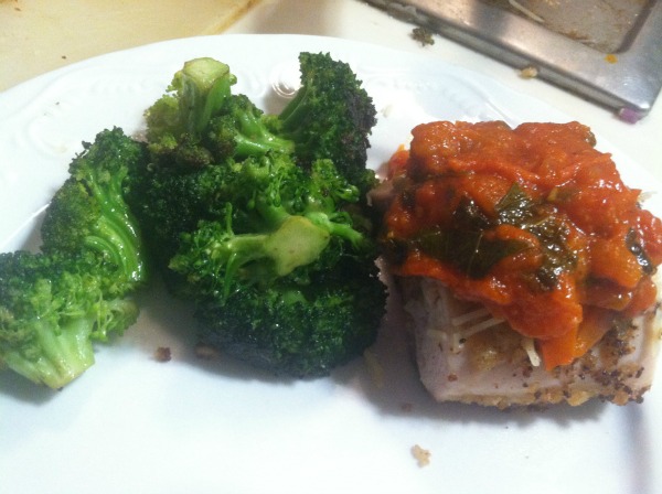 Breaded Chicken with Marinara Sauce and Broccoli