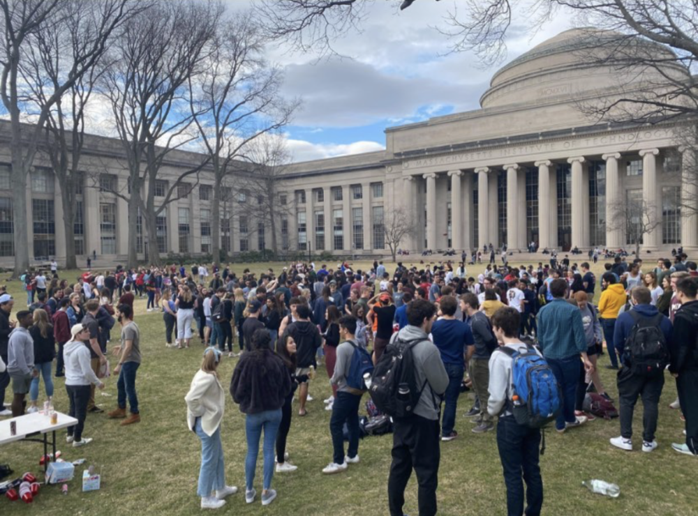 students gather on Killian Court at MIT