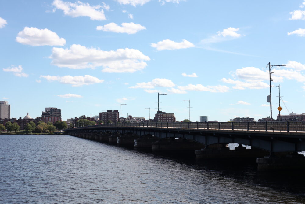 a photo of the Harvard Bridge