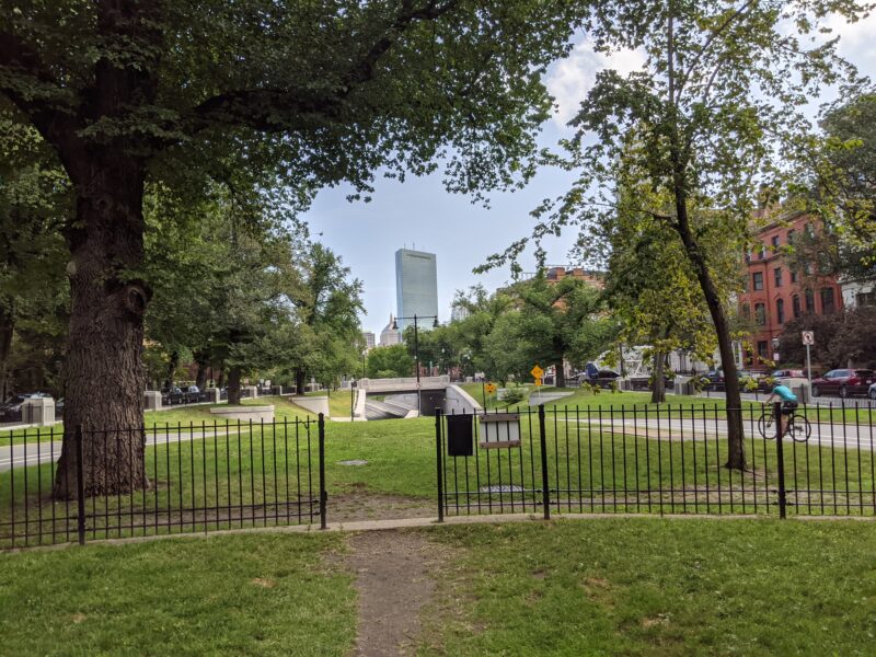 commonwealth avenue mall
