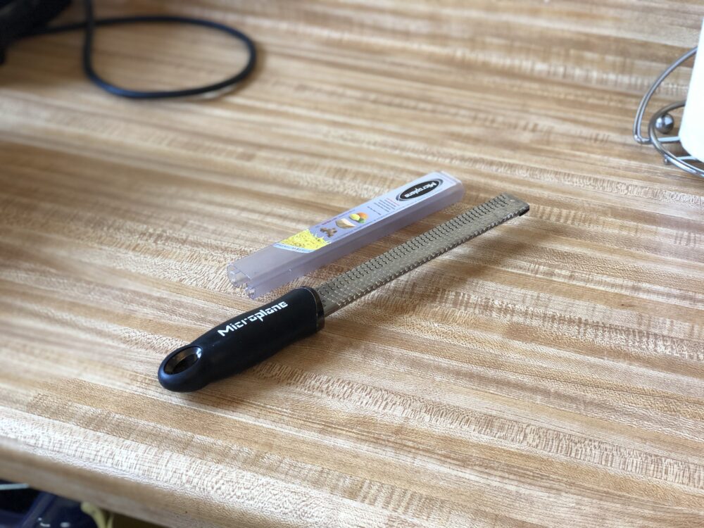 a photo of a microplane