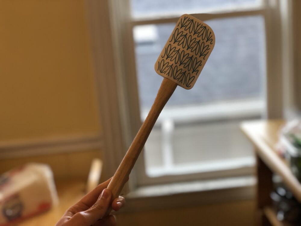 a photo of a rubber spatula