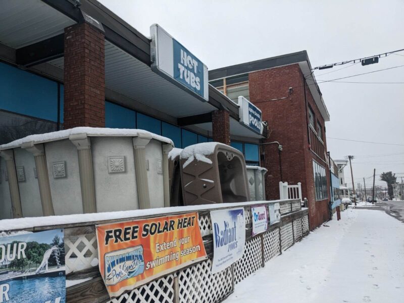 picture of hot tubs