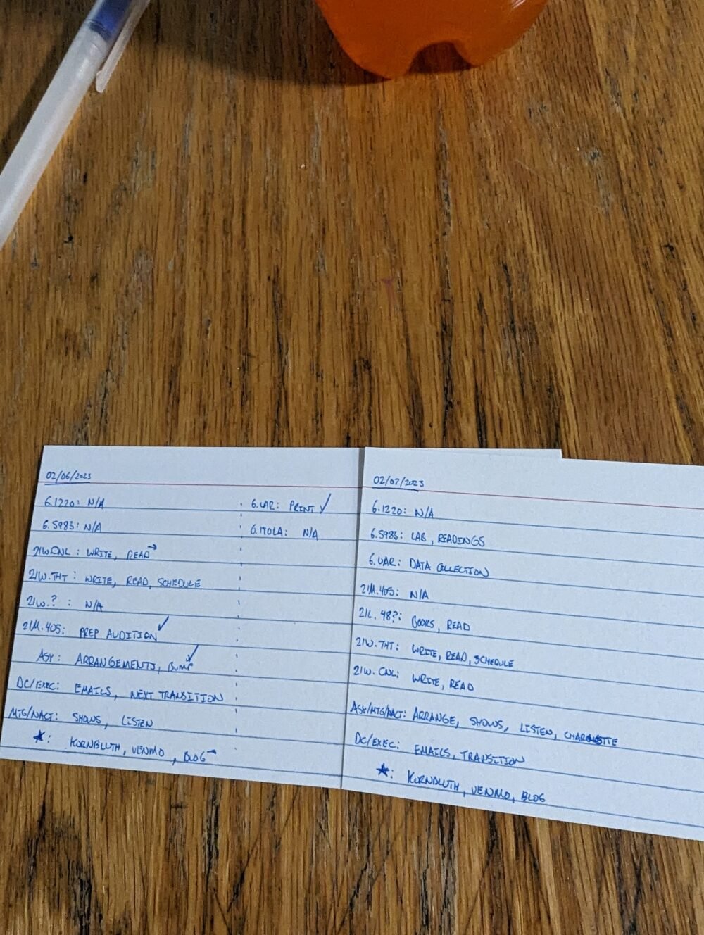 note card with to-do lists