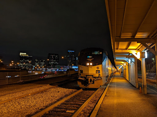 Amtrak Train waiting at Atlanta Peachtree Station