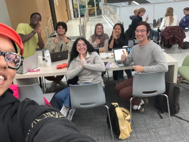 Pictures from a Semester of Classes | MIT Admissions